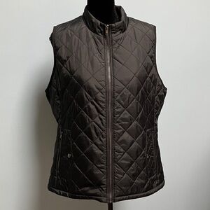 Women’s XL Black Fuinloth Puffer Vest Full Zip With Zip Pockets